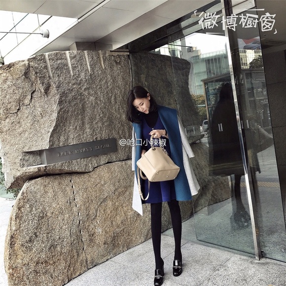 Reversible Wool Coat - Picture 5 of 7